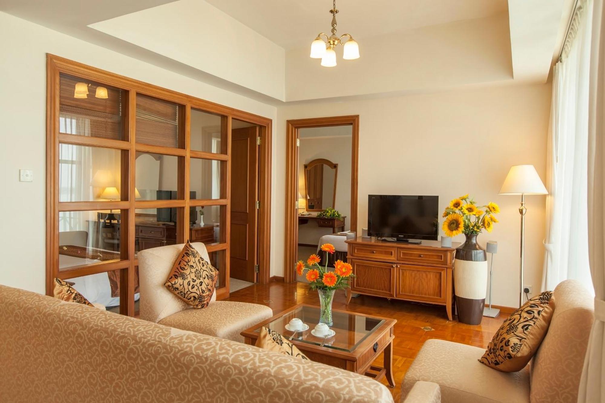 Himawari Hotel Apartments Phnom Pen Exterior foto